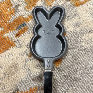 Peeps Pancake Nonstick Skillet Bunny Easter Rabbit Pan Cook ware kids girls boys